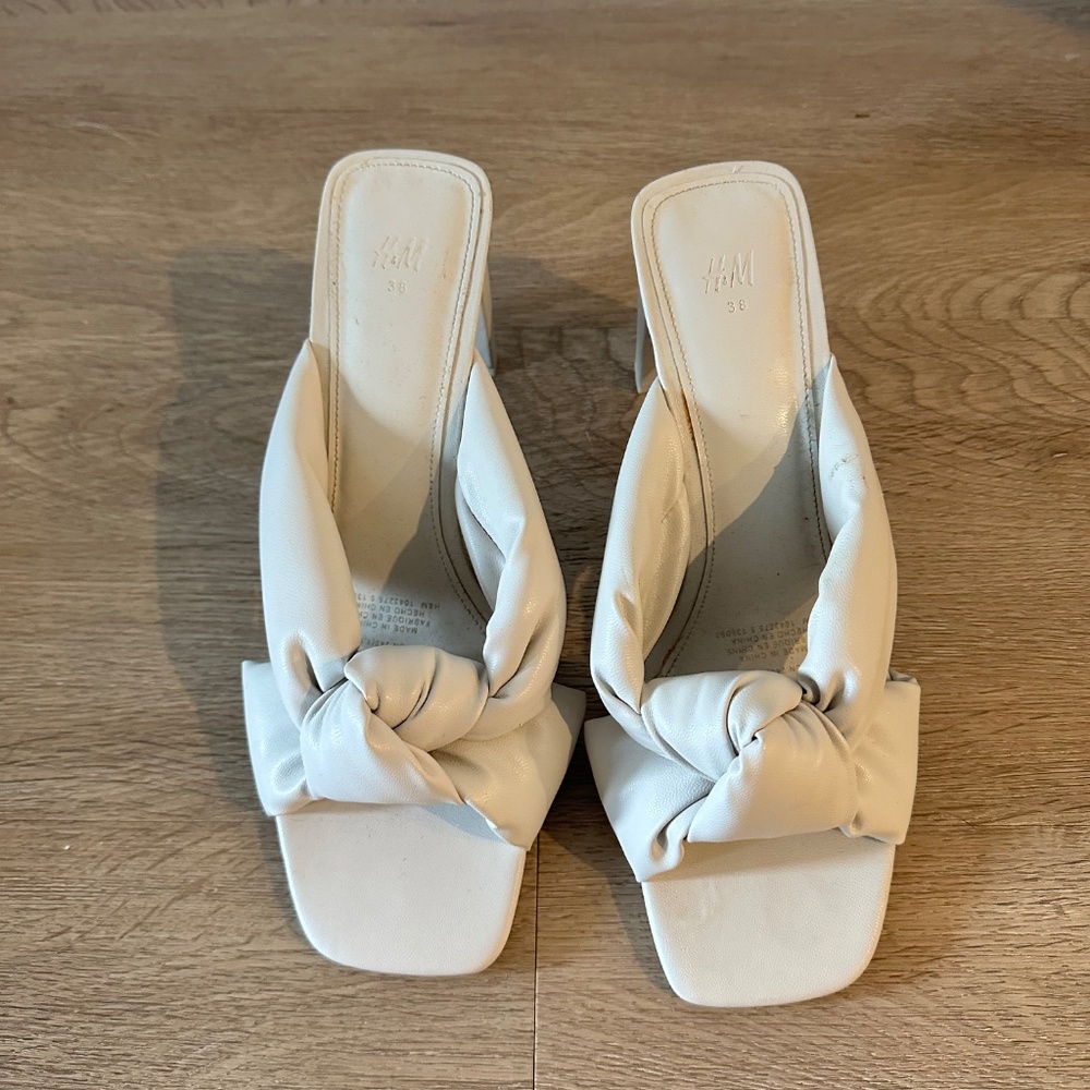 HM puffy heel sandal - Picture 3 of 4